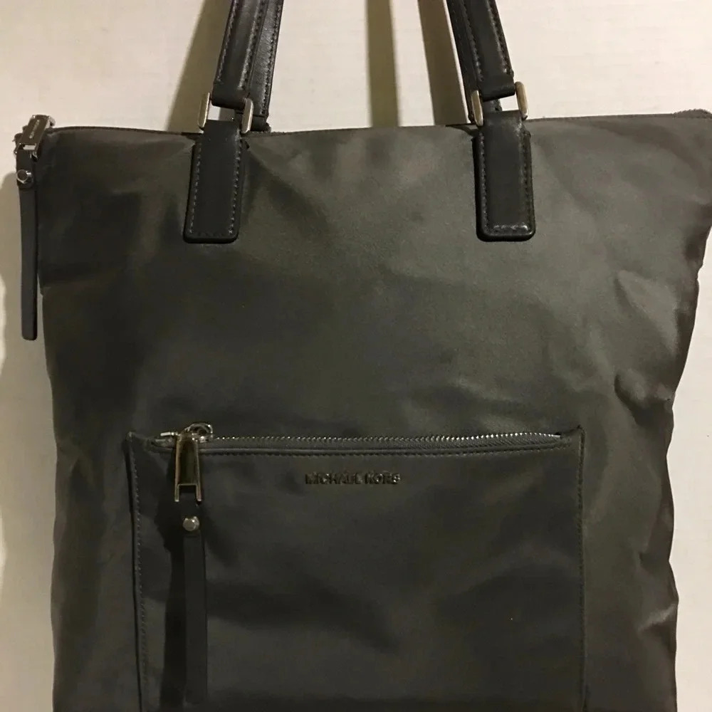 Michael kors grey nylon/ leather hobo handbag - Picture 8 of 8